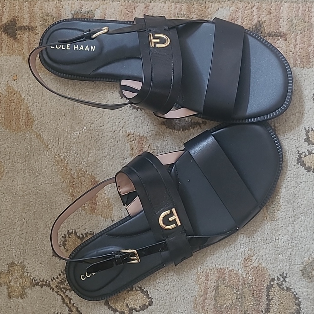 NWT Womans Black Cole Haan Sandal, Size 10